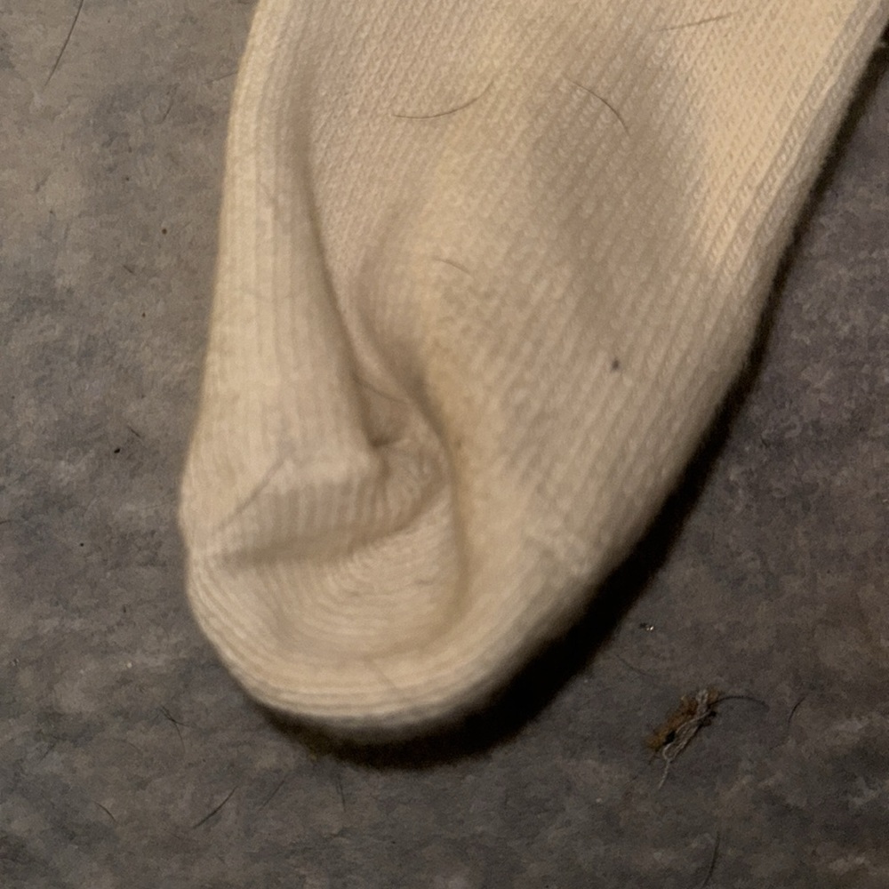 Cream Socks - Picture 3 of 5
